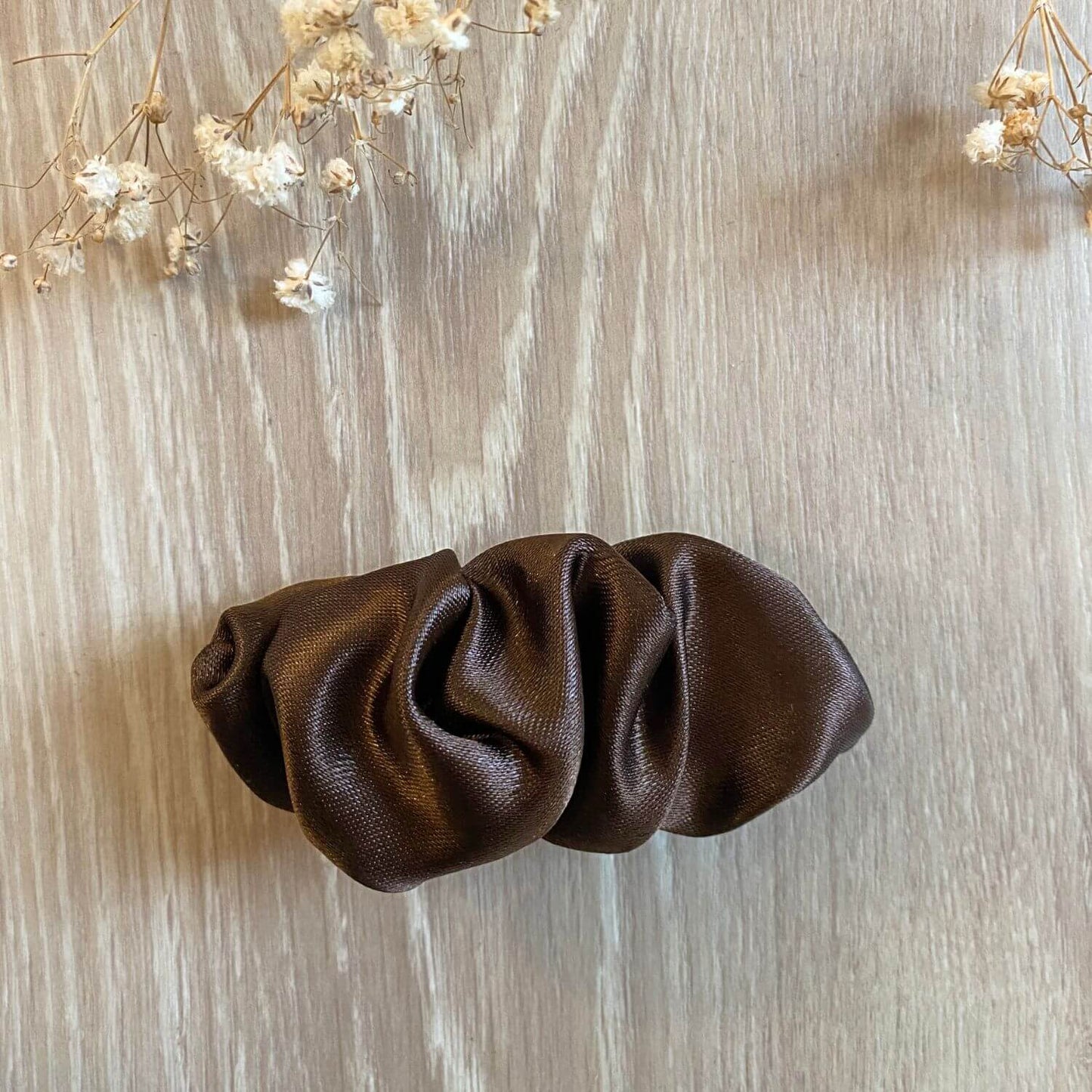 Barrette chouchou pour cheveux satin marron Made in France et fait main Violette et Rose