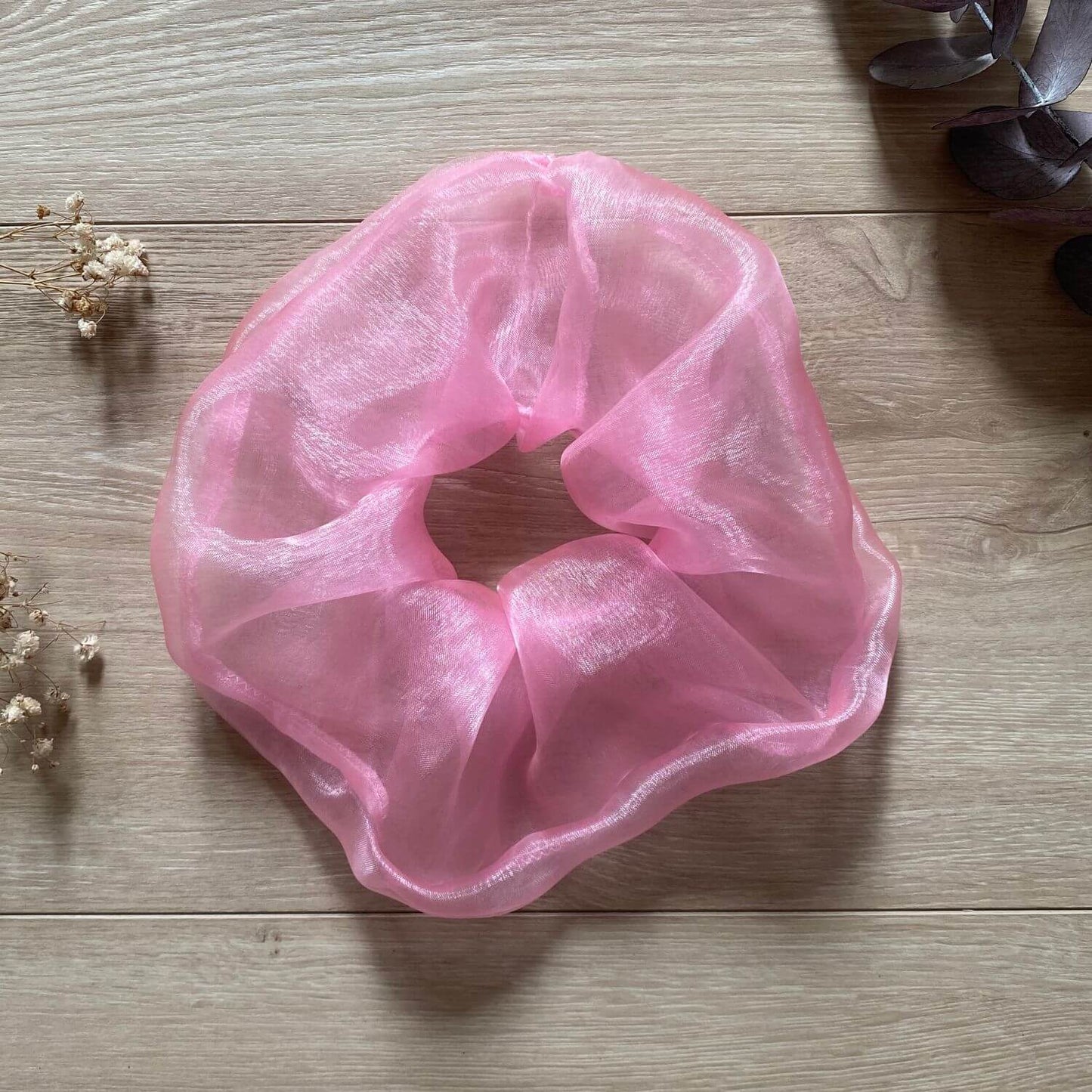 gros chouchou pour cheveux rose