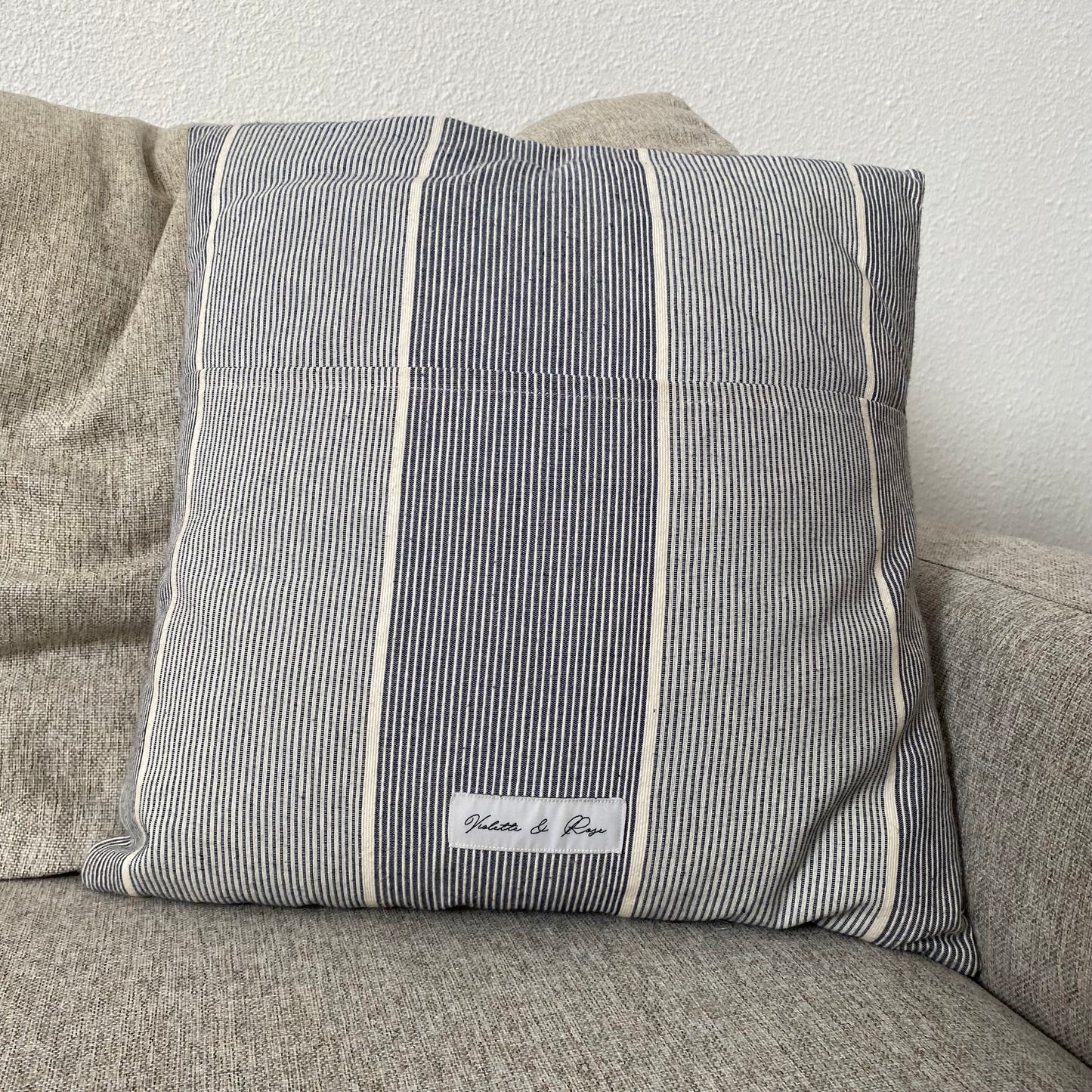 housse de coussin à rayures bleues