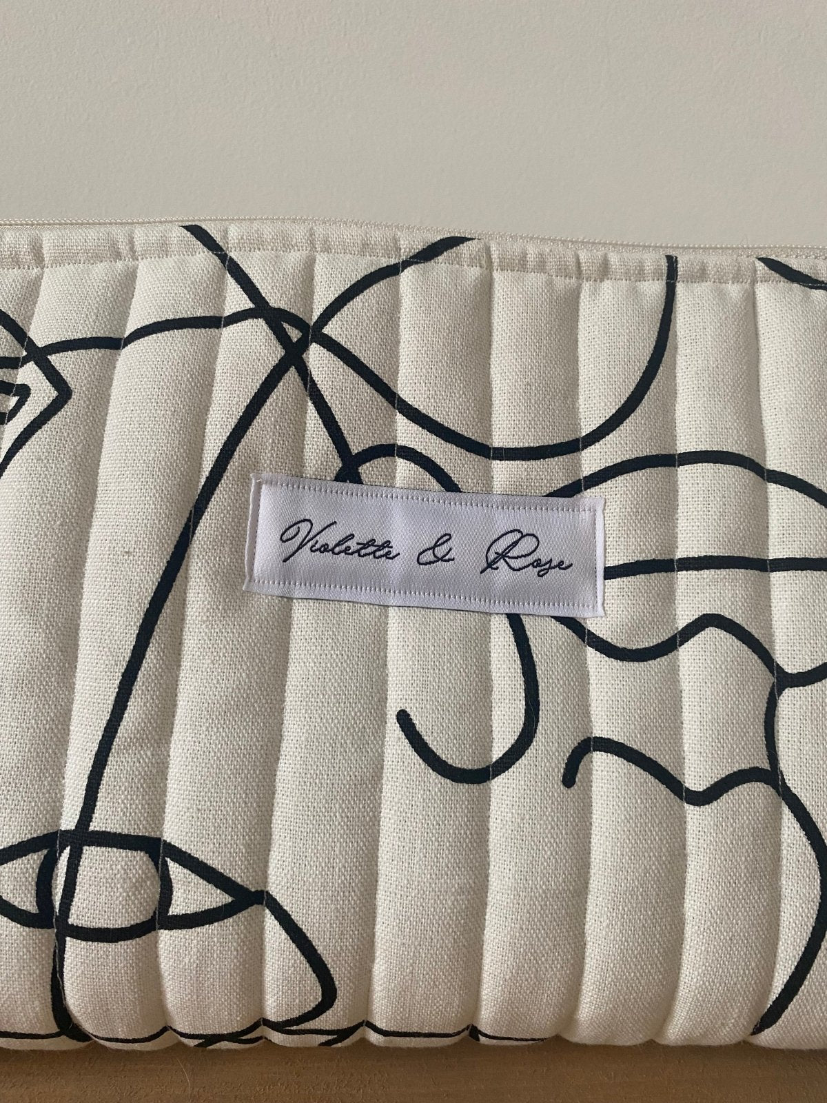 Trousse de toilette imprimé Visage - Violette & Rose - Accessoires pour cheveux