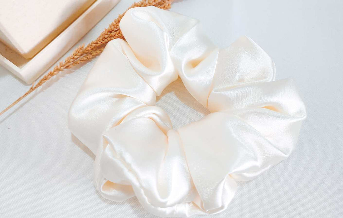 Le chouchou en satin : un allié doux et élégant pour vos cheveux - Violette & Rose - Accessoires pour cheveux