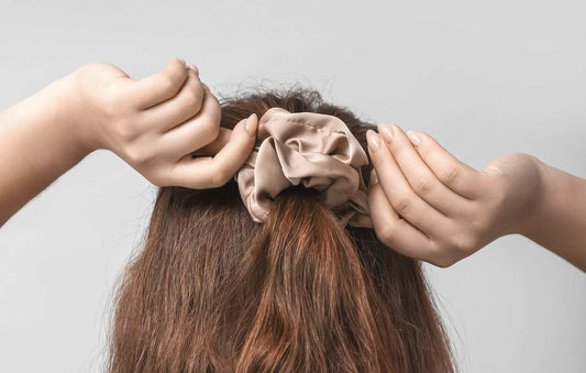 chouchou pour cheveux : accessoire tendance et polyvalent