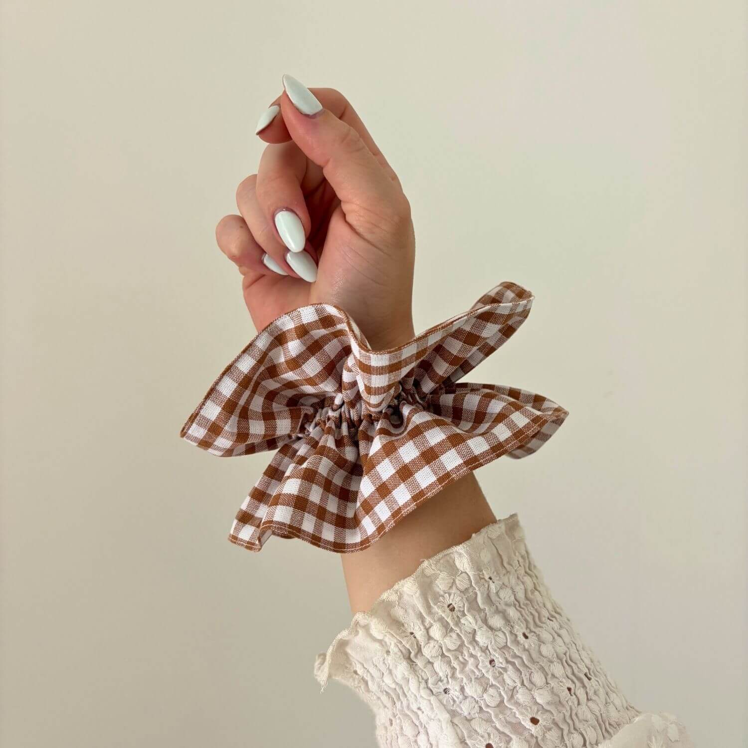 Chouchou à volants Vichy Marron Glacé Violette & Rose