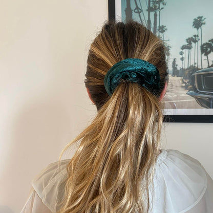 coiffure avec chouchou pour cheveux en velours