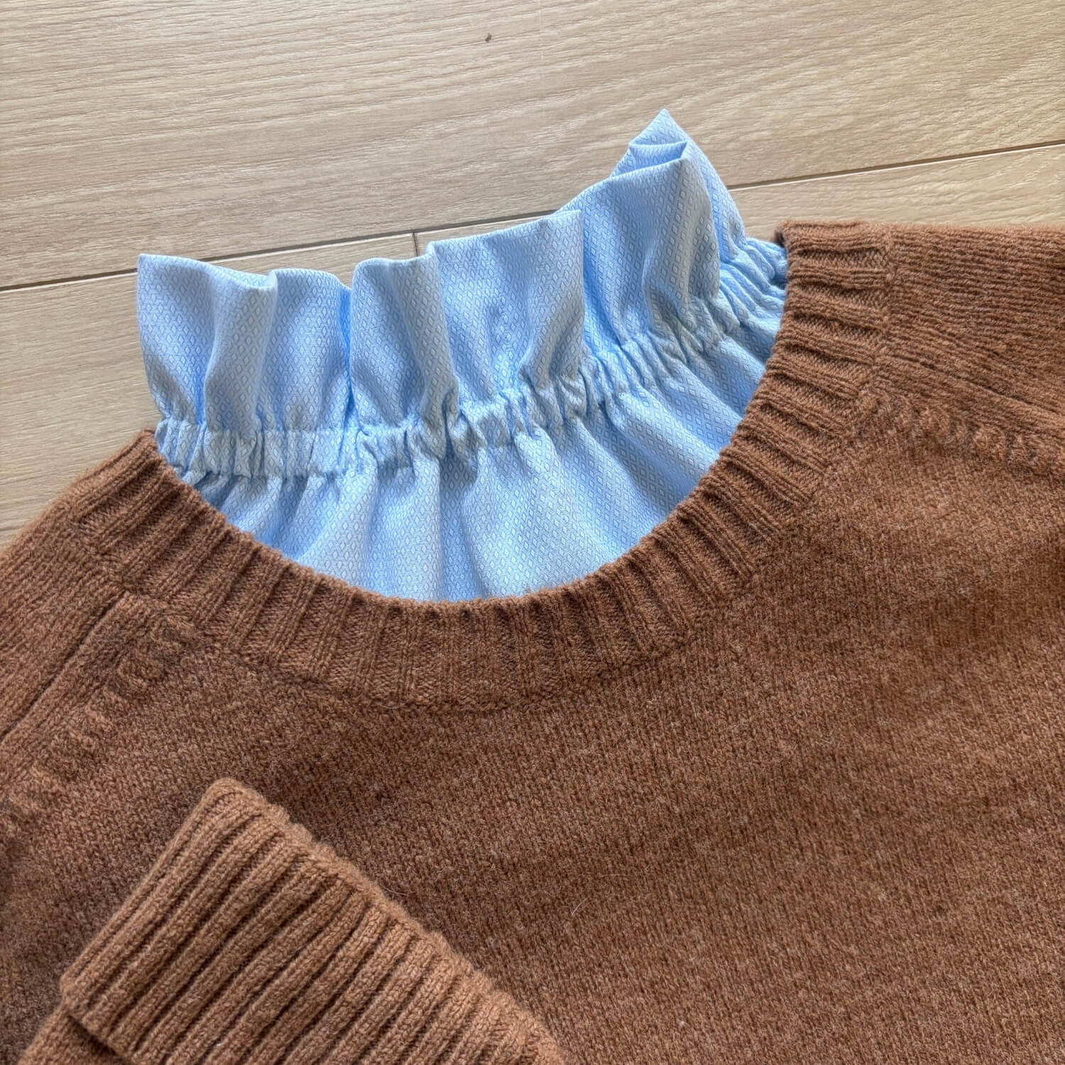 faux col de chemise bleu ciel