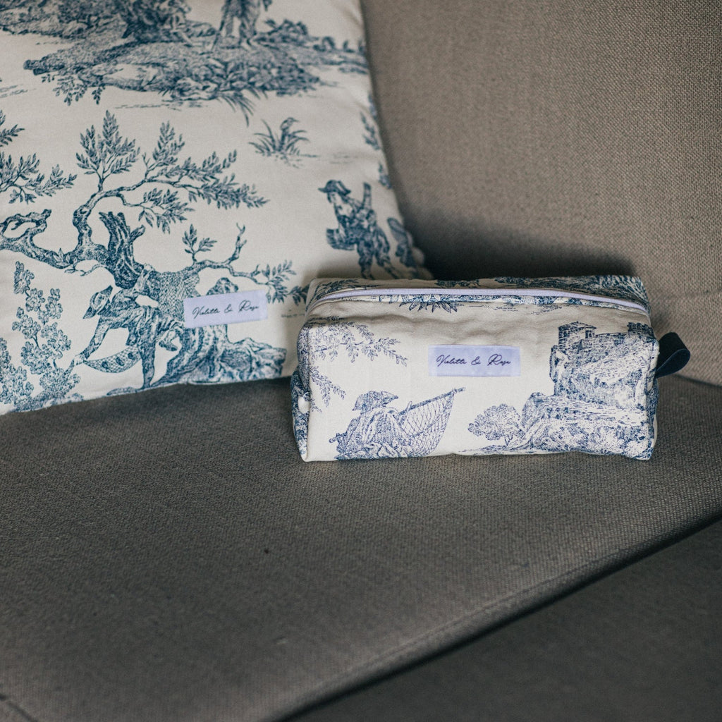 Trousse de toilette Jouy bleue Violette & Rose