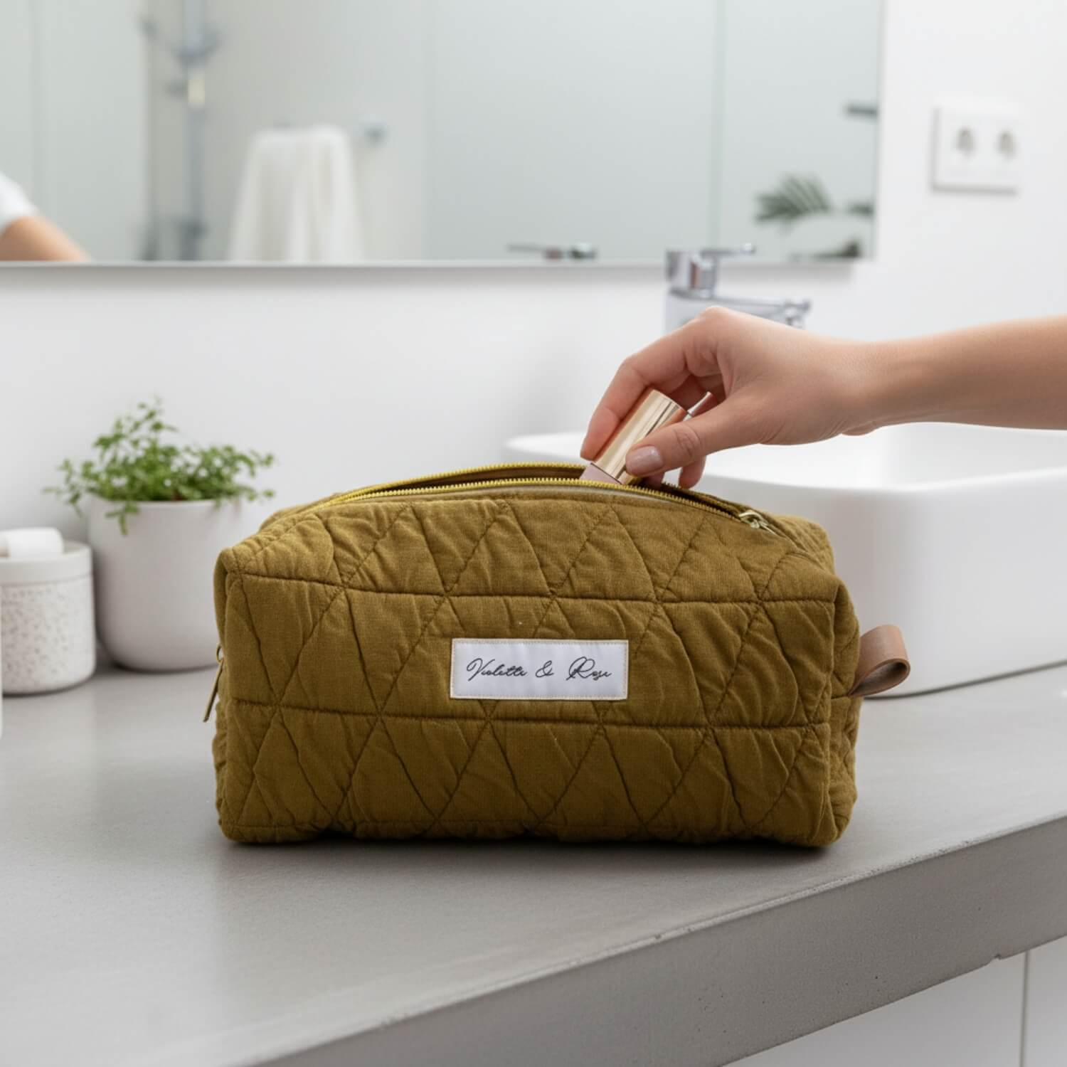 Trousse de toilette ocre Charlie Violette & Rose