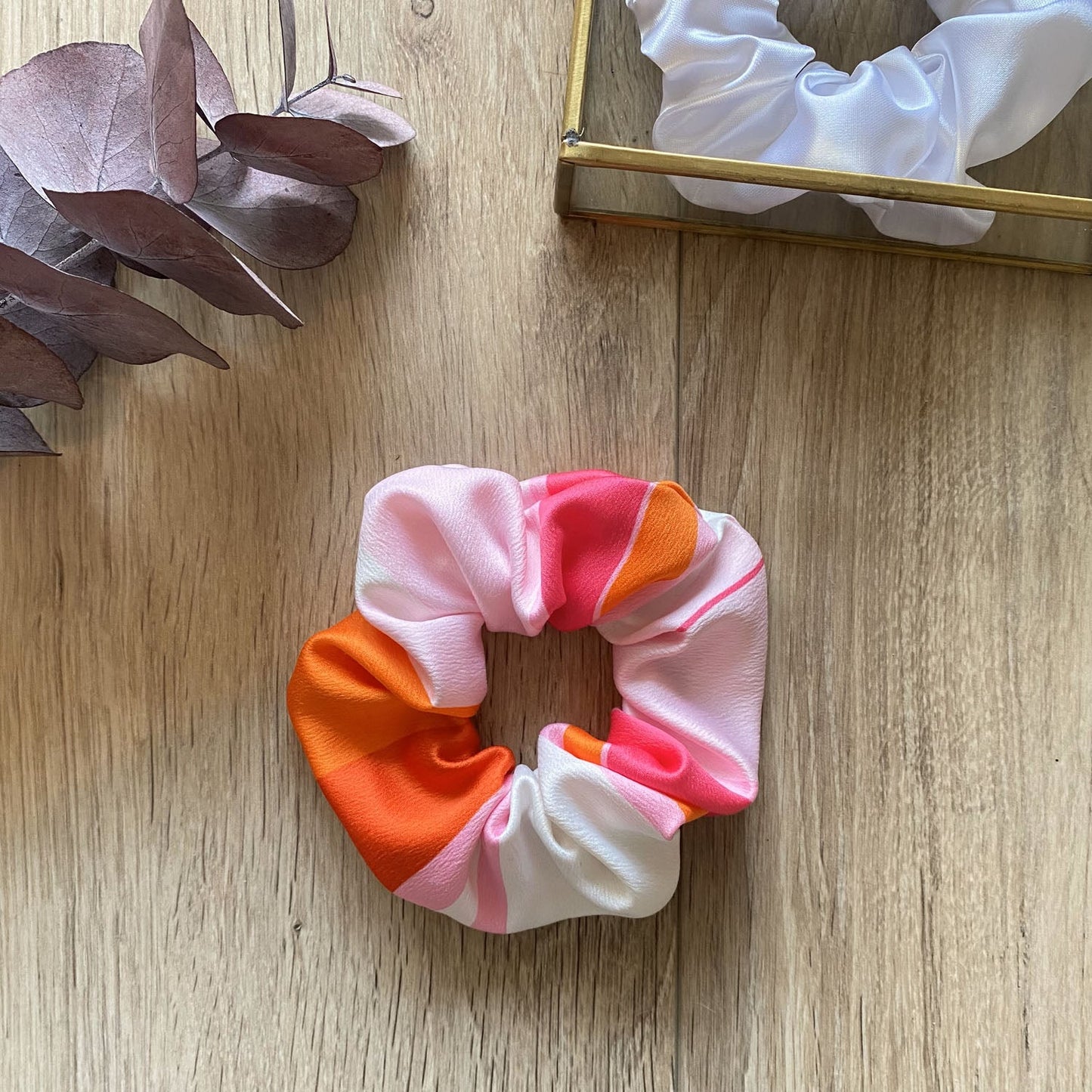 Chouchou en satin multicolore Clara - Violette & Rose - Accessoires pour cheveux