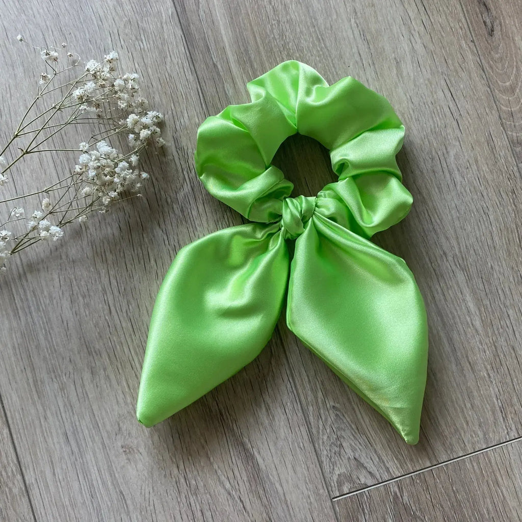 Chouchou en satin vert Lucky - Violette & Rose - Accessoires pour cheveux