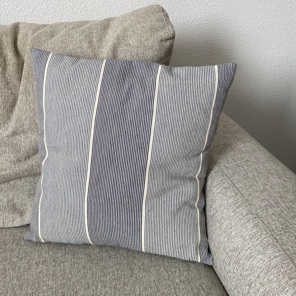 housse de coussin à rayures bleues violette & rose